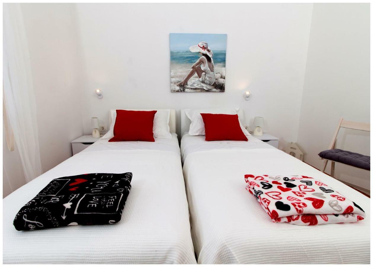 Large Apartment Between Split And Trogir Kaštela المظهر الخارجي الصورة